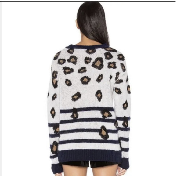 LPAxREVOLVE Sweater 225 in Leopard Stripe - Picture 2 of 6